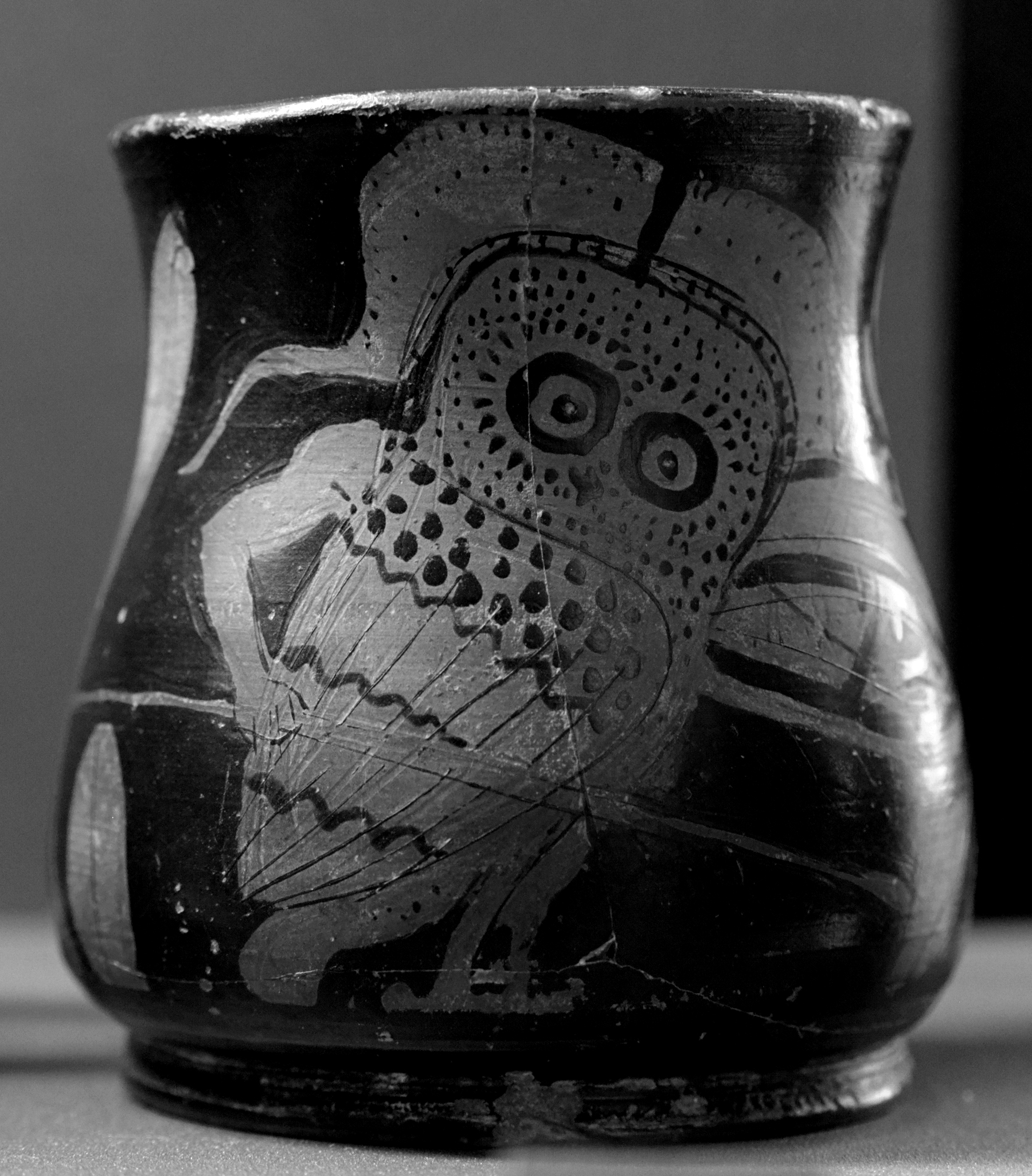 Armed owl louvre ca2192 bn