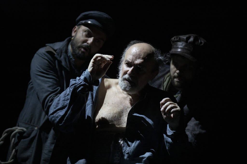 5.b moby dick0197